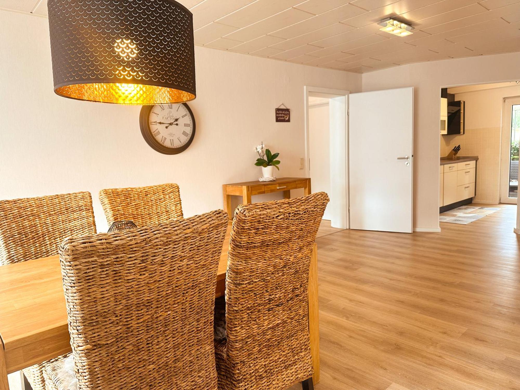 Gemuetliche Ferienwohnung In Der Eifel - Naehe Mosel Bausendorf Extérieur photo